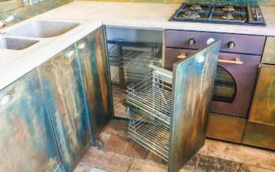 How to Choose Outdoor Kitchen Cabinets: A Practical Buying Guide for 2026